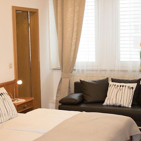 Stadthotel Russelsheim Exteriör bild