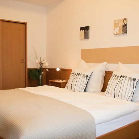 Stadthotel Russelsheim Exteriör bild