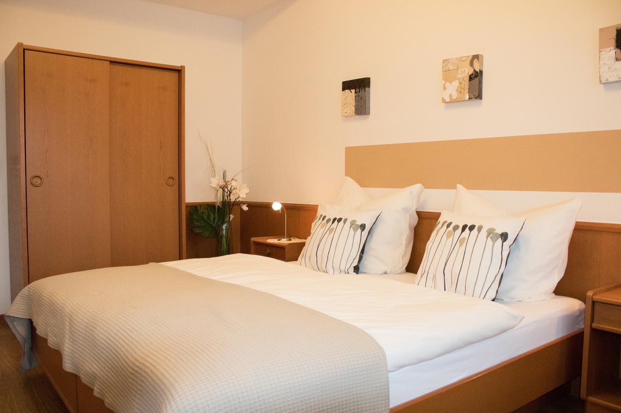 Stadthotel Russelsheim Exteriör bild