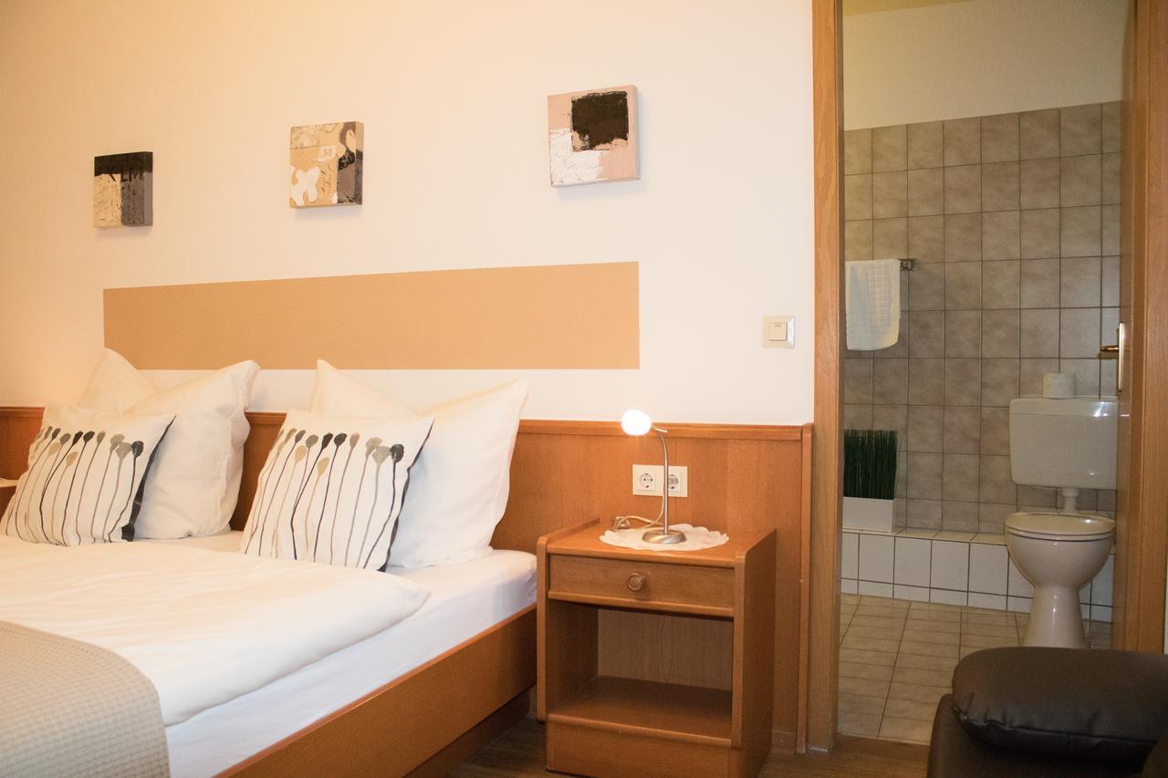 Stadthotel Russelsheim Exteriör bild