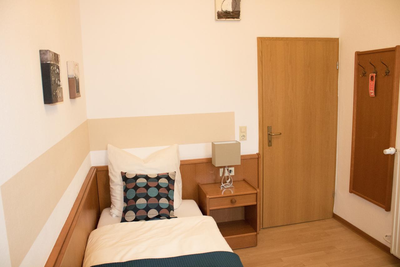 Stadthotel Russelsheim Exteriör bild