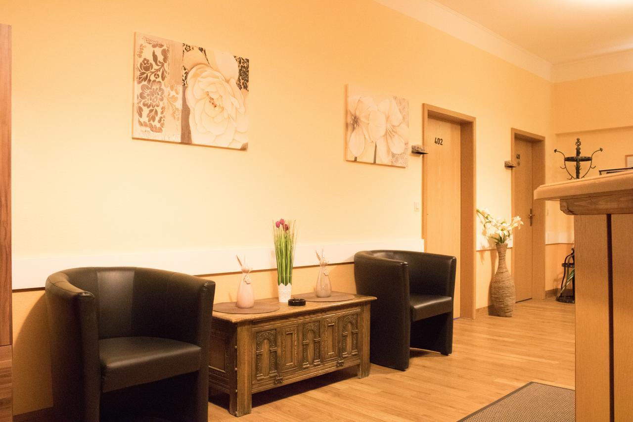 Stadthotel Russelsheim Exteriör bild